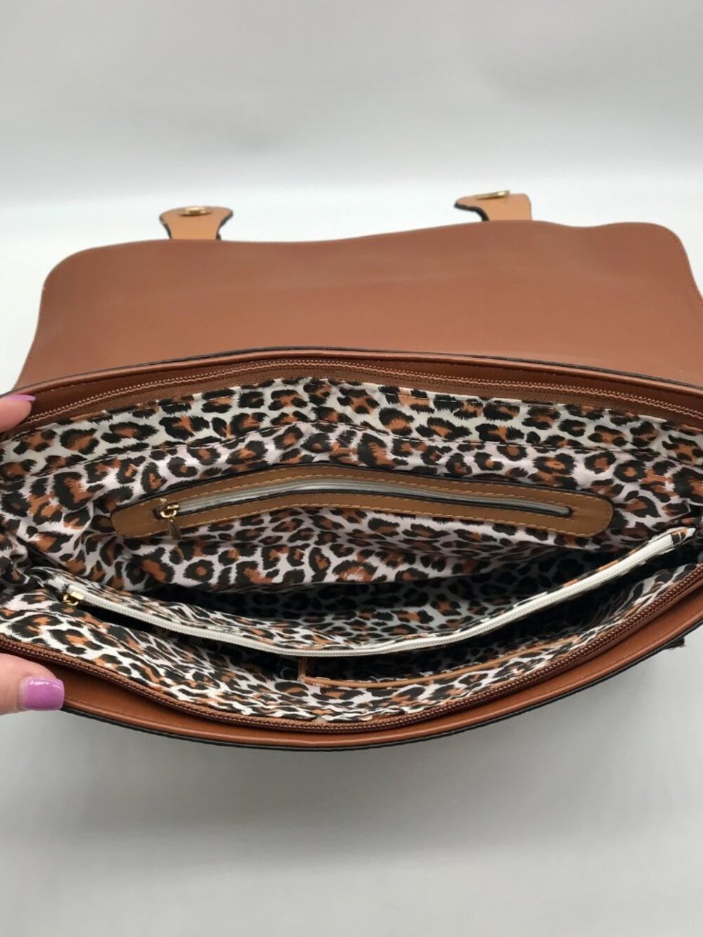 Move & Moda Brown Faux Leather Convertible Work Briefcase Crossbody - Picture 12 of 13